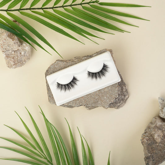 Lash Swatch of Biodegradable Lash With Nature Props